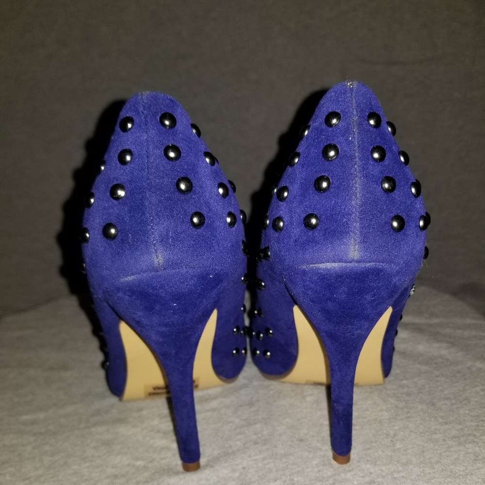 Studded heels - Picture 3 of 3